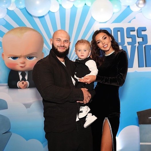 Джиган и&nbsp;Оксана Самойлова со своим сыном