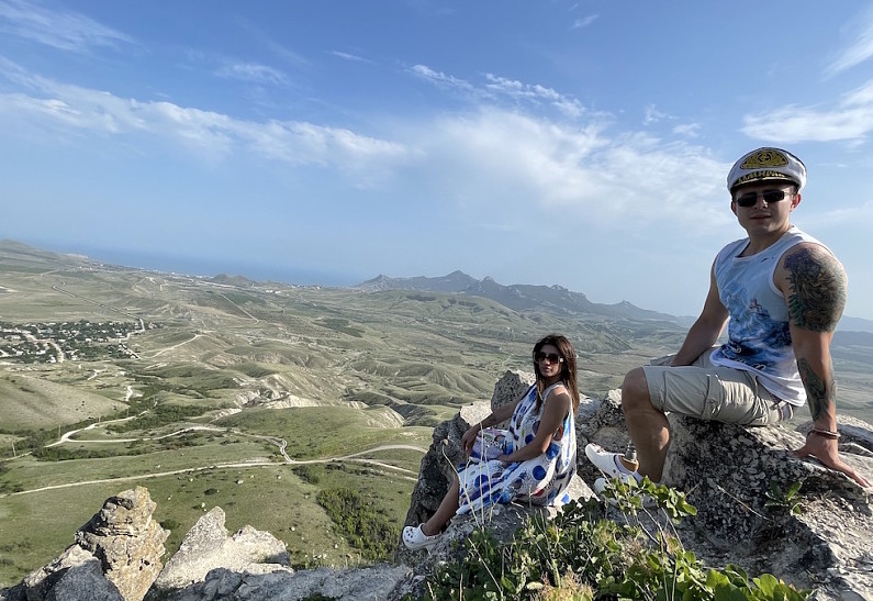 В онлайн-кинотеатре KION состоится премьера нового  тревел-шоу «Лето – это…» со звездами TikTok