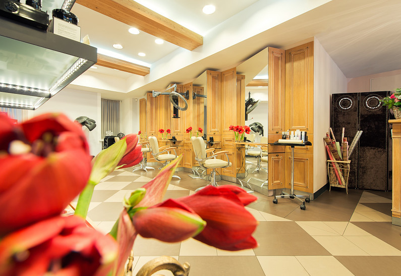 Салон красоты SACO Патриаршие отпраздновал 11-летие