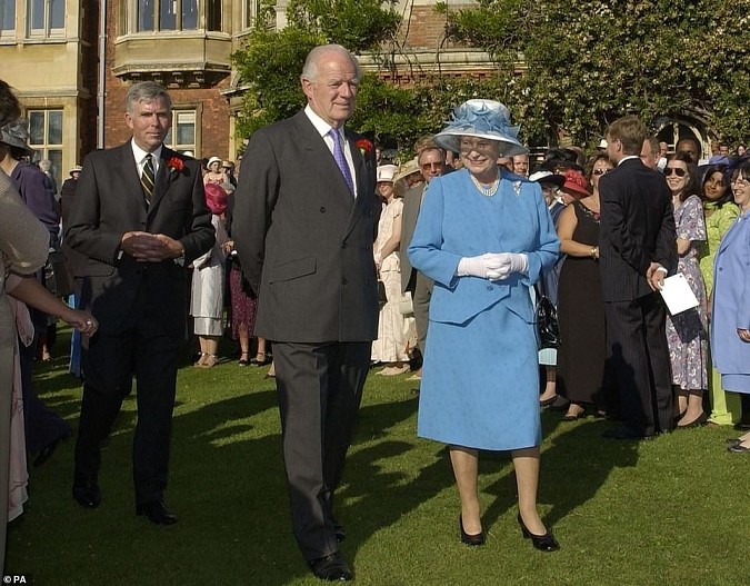 Королева Елизавета II и Тимоти Колман