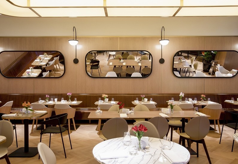 «Огоньки» — новое кафе Аркадия Новикова в ТРЦ «Европейский»