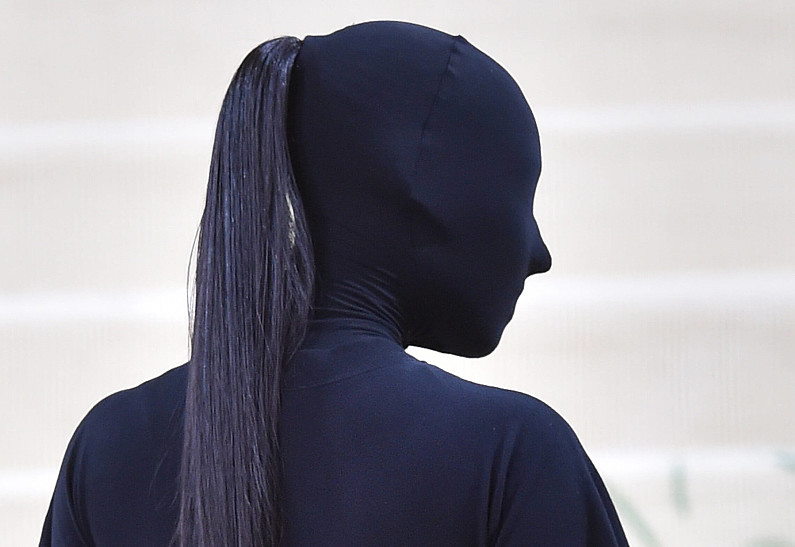 Ким Кардашьян отреагировала на мемы о своём наряде на Met Gala