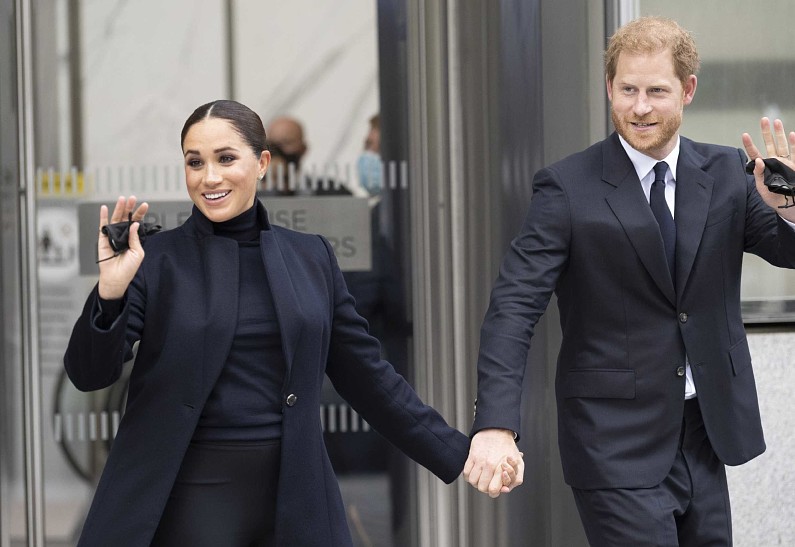 Меган Маркл высмеяли в сети после ее появления с принцем Гарри в Нью-Йорке