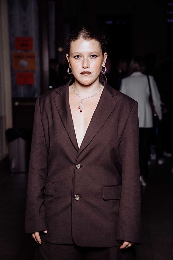 Варвара Шмыкова (украшения Mercury)