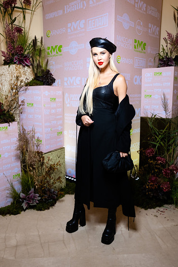 Мария Погребняк