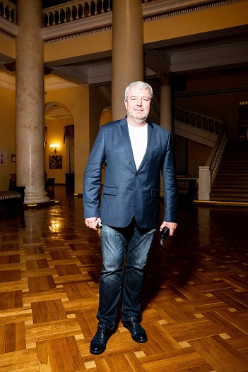 Александр Робак