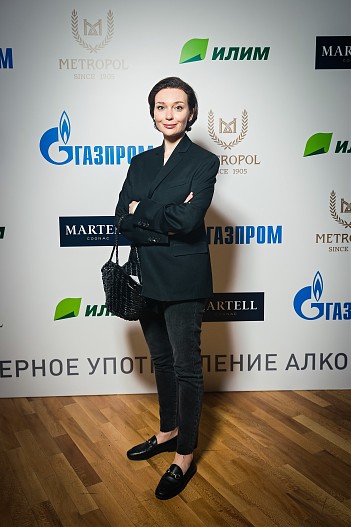 Евгения Милова