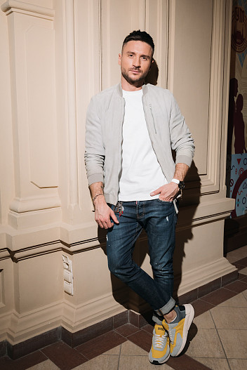 Сергей Лазарев