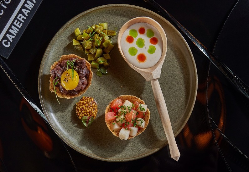 Как в кино: Set-o-Mania в ресторане «Матрёшка»