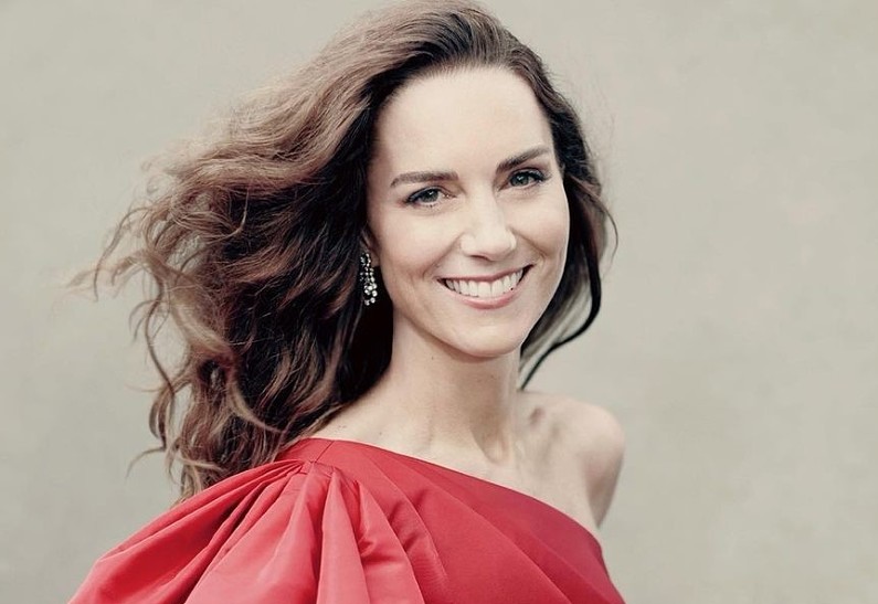 Кейт Миддлтон уличили в копировании стиля Меган Маркл и нарушении королевского протокола. Подробности!