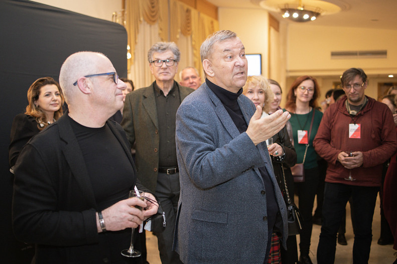 Владимир Урин