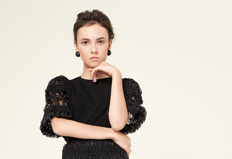 Стася Милославская снялась в оригинальном сериале Netflix