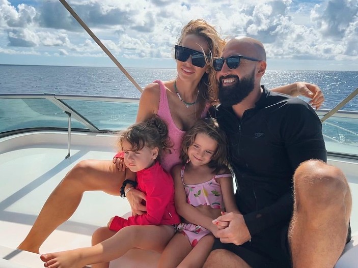 Анна Хилькевич со своей семьей