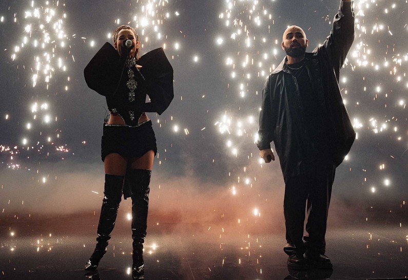 Группа Artik & Asti впервые вышла на сцену в обновленном составе с солисткой Севиль