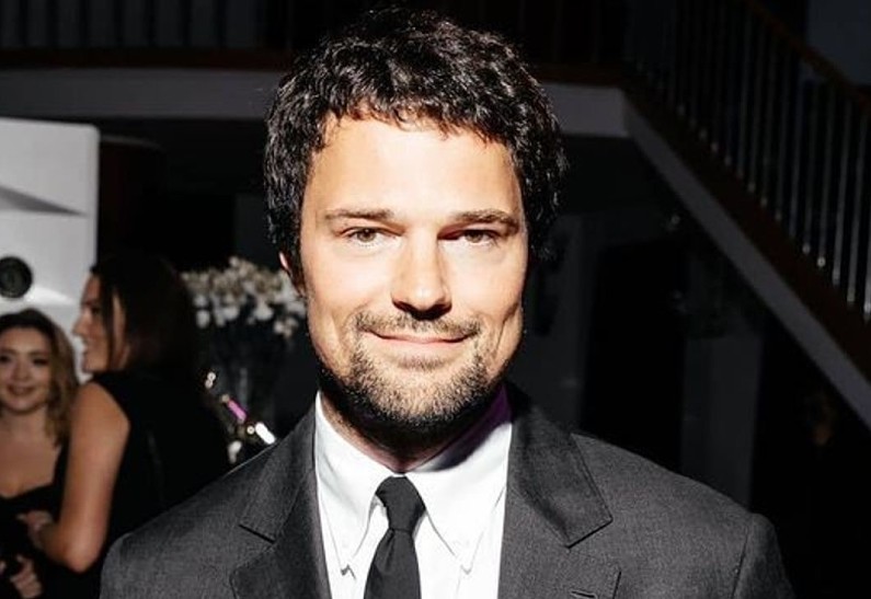 «Как выросла!»: Данила Козловский показал редкий кадр своей подросшей дочери