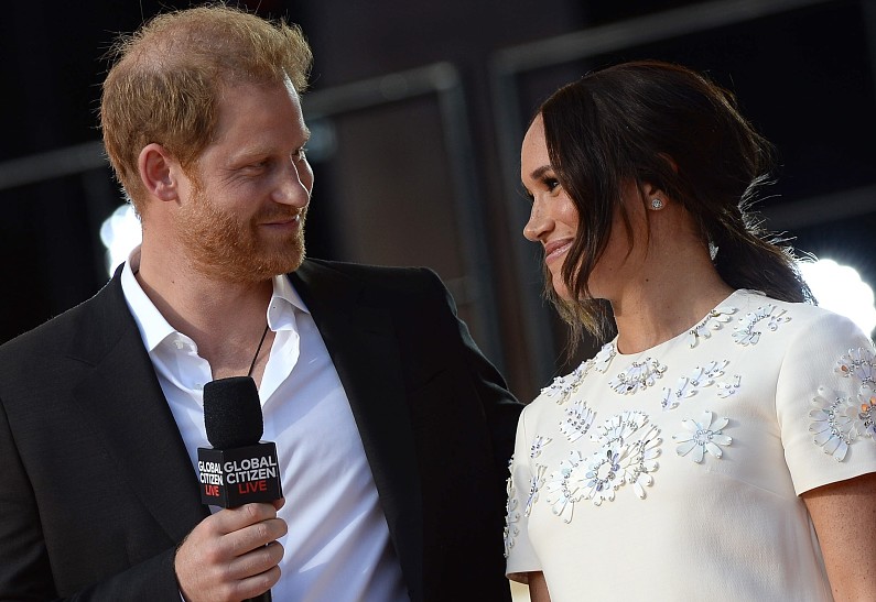 Хитрый ход: принц Гарри и Меган Маркл нашли способ оправдать свою провальную сделку со Spotify