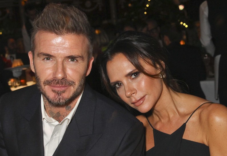 Виктория Бекхэм раскритиковала парный выход с мужем 23-летней давности