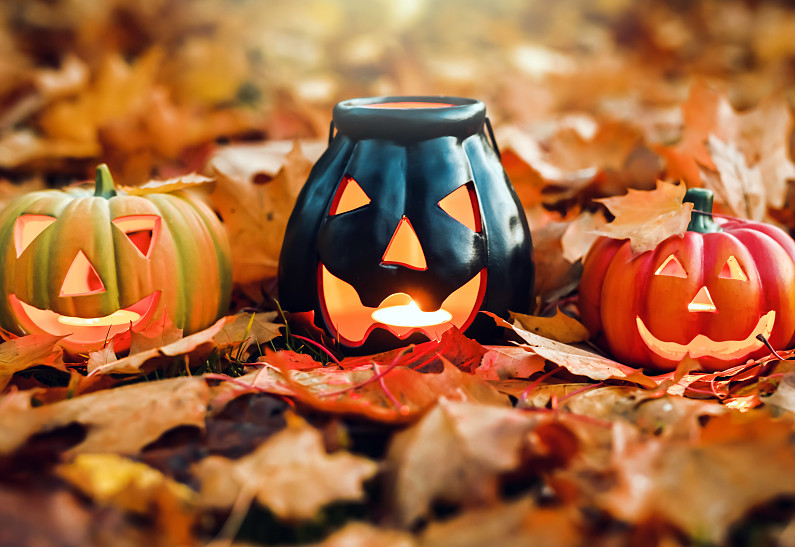 Ночь темна и полна ужасов: семь мистических фильмов к Хэллоуину