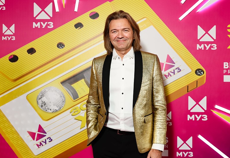 Дмитрий Маликов, Шура, «Город 312» и другие артисты выступили на концерте «Золотые хиты МУЗ-ТВ»