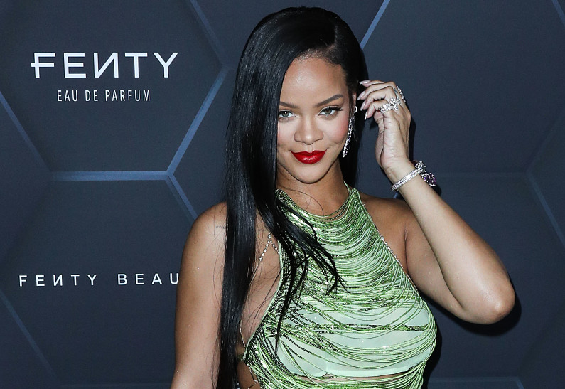 Как изменилась жизнь Рианны после рождения сына? Рассказываем!