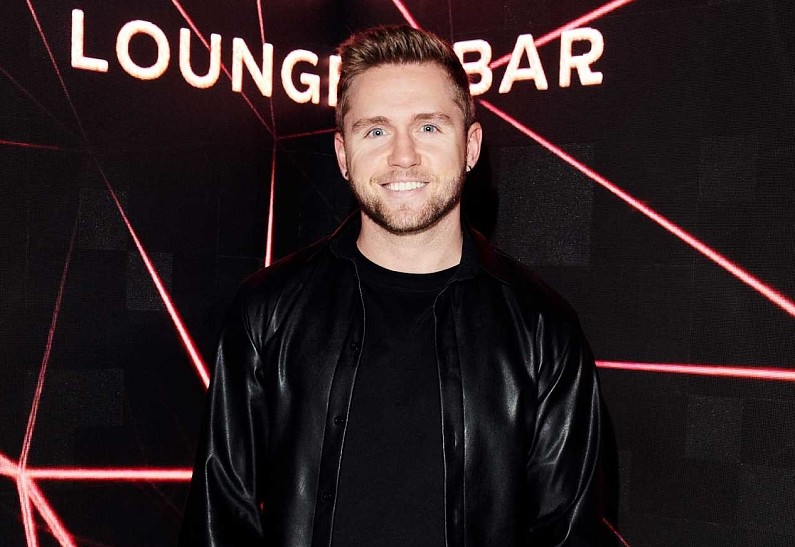 Влад Соколовский, Виктория Дайнеко, Карина Нигай и другие гости открытия лаунж-бара в Москве