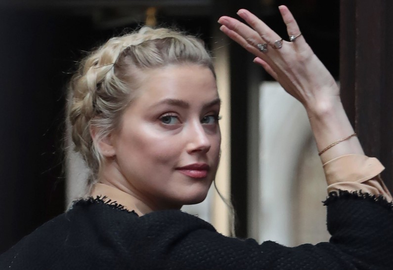 Эмбер Херд не вернется в Голливуд после публичных разбирательств с Джонни Деппом