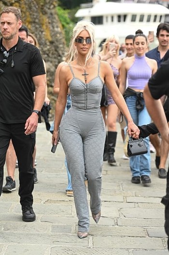 Ким Кардашьян