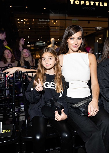 Ирина Йовович с дочкой