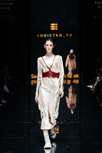 Показ ADDICTED_TO