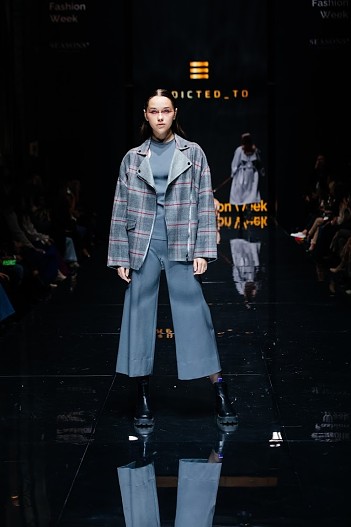 Показ ADDICTED_TO