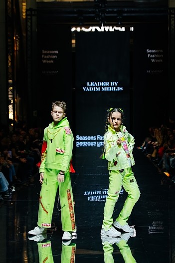 Показ LEADER BY VADIM MERLIS