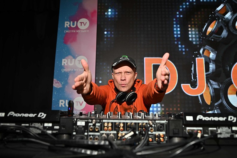 DJ Грув