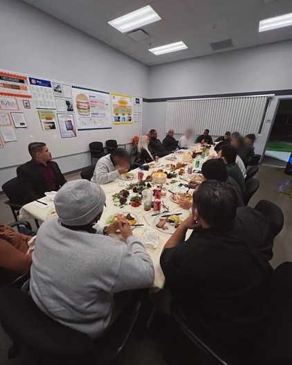 Ким Кардашьян посетила колонию для несовершеннолетних