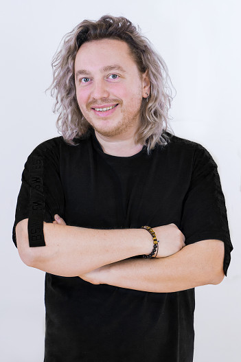 Леонид Романов