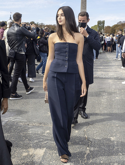 Дева Кассель