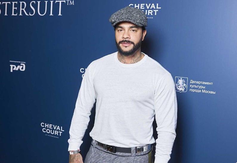 Полина Гагарина, Тимати, Ольга Серябкина и другие гости модного показа в Москве