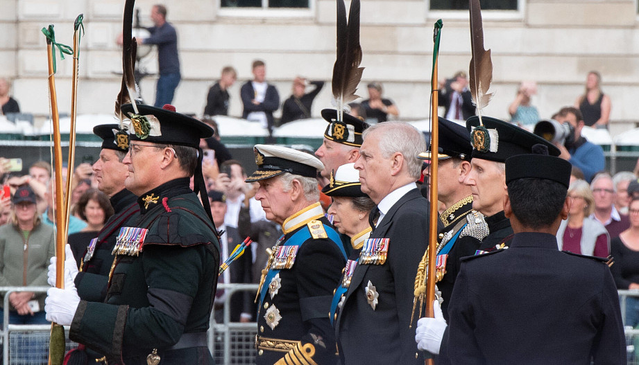 Король Карл III, принцесса Анна, принц Эндрю
