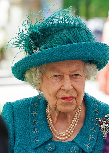 Королева Елизавета II