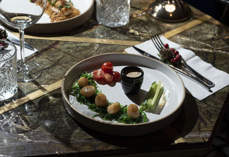 Сезон гребешков в «Море»