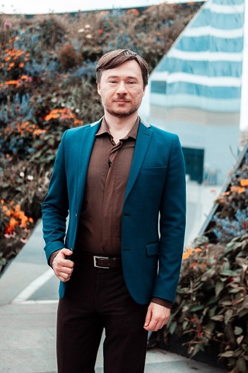 Наш эксперт: Евгений Идзиковский