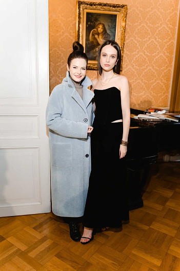 Анна Пескова и Виктория Яценко