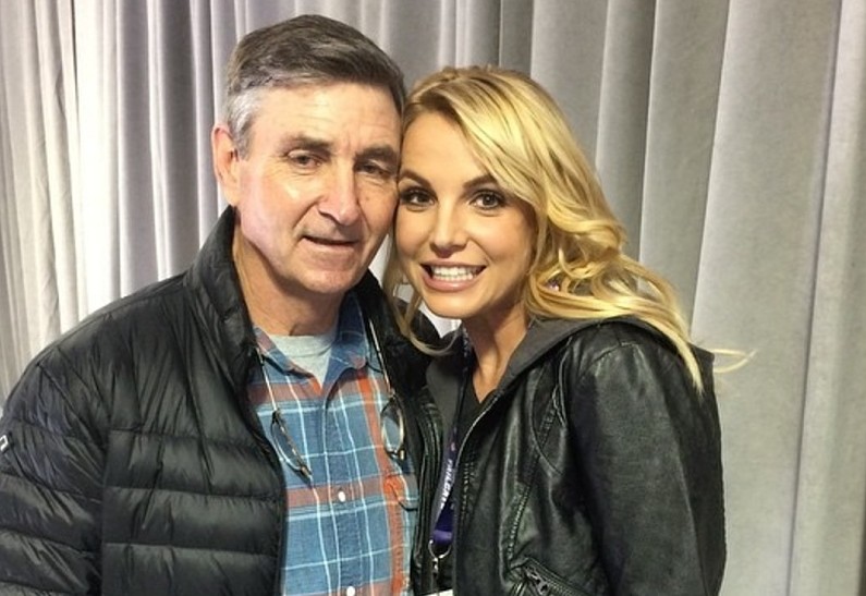 «Была бы она жива?»: отец Бритни Спирс впервые рассказал об отношениях с дочерью. Подробности!