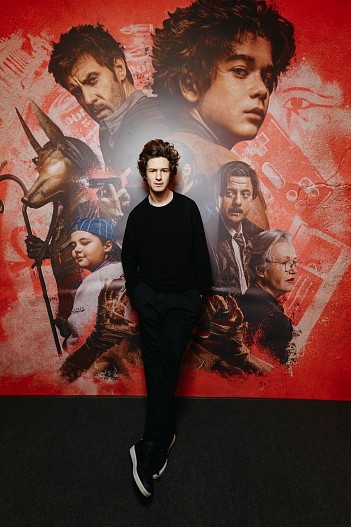 Владислав Тирон