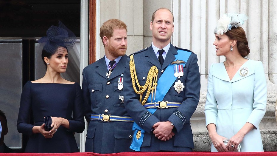 «Доверия не осталось»: королевская семья готовится к выходу откровенных мемуаров принца Гарри