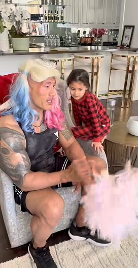 Дуэйн Джонсон со своей дочерью