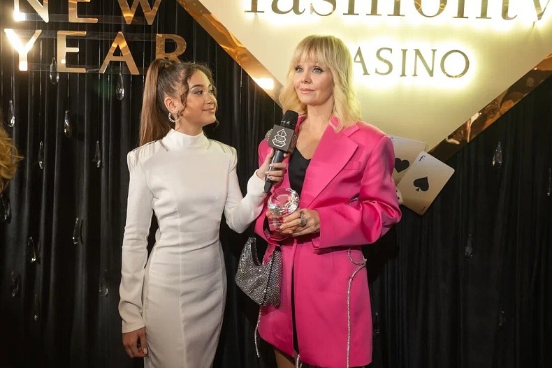 Ангелина Лямина и Валерия