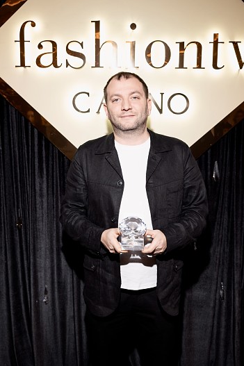 Илья Эстеров