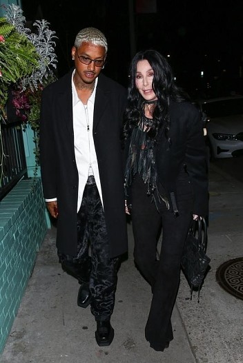 Александр Эдвардс и Шер