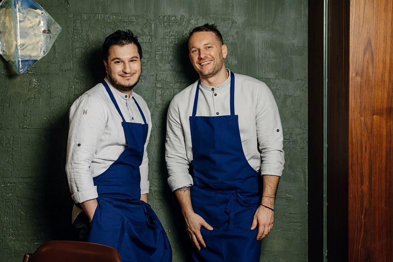 Шеф-повара ресторана Le Pigeon Георгий Троян и Антон Ковальков