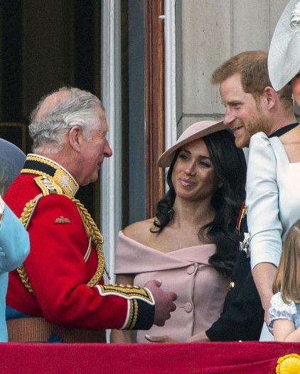 Карл III, Меган Маркл и принц Гарри